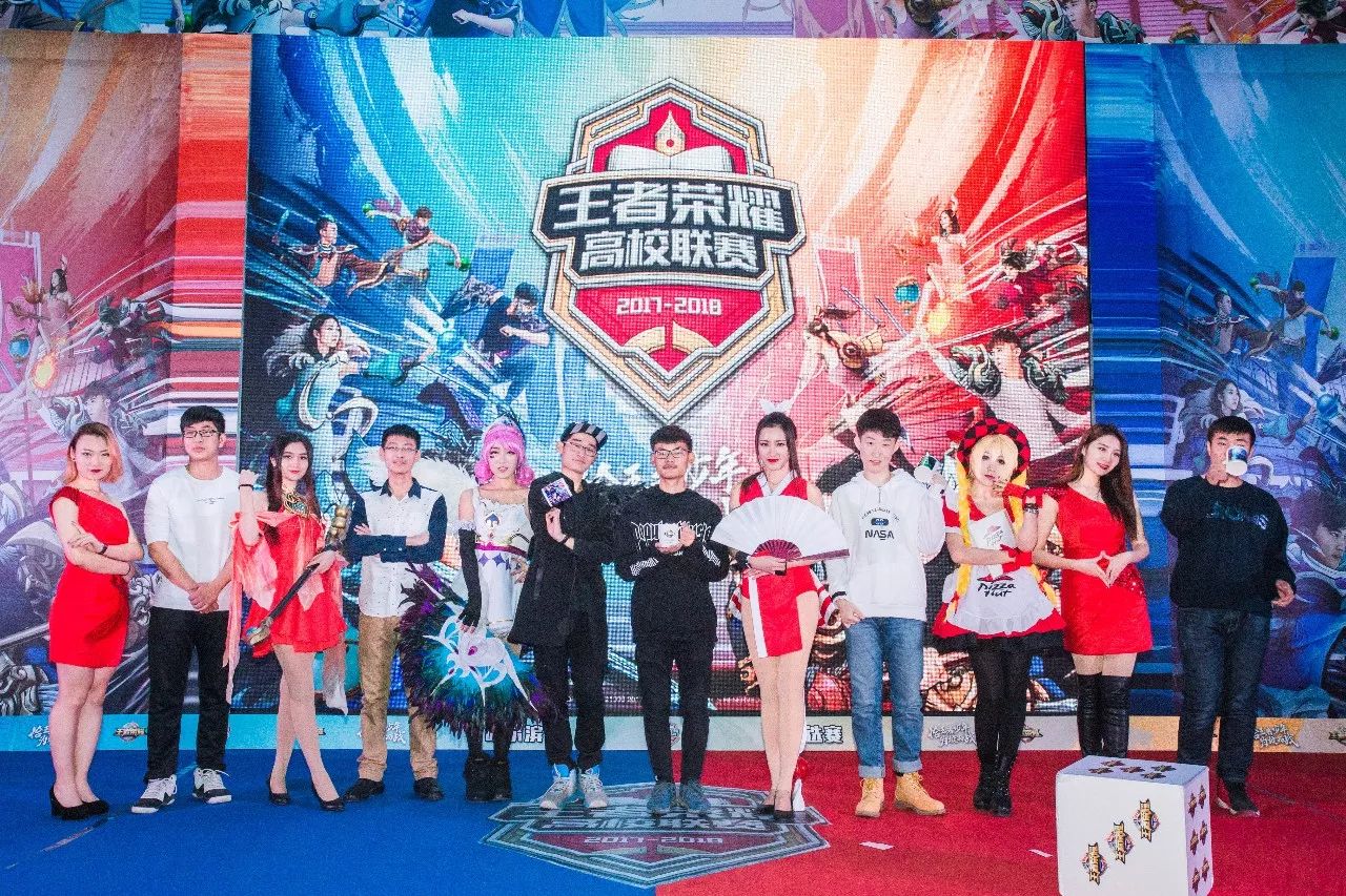 梅赛德斯 梅赛德斯