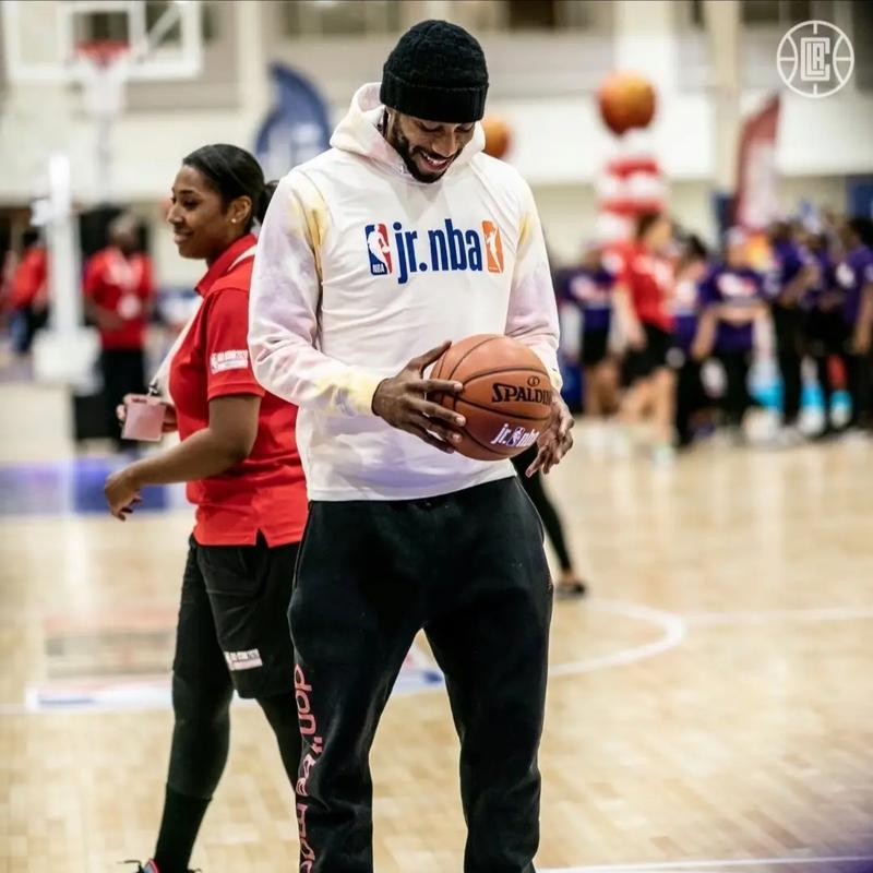 让女性球迷 让女性球迷